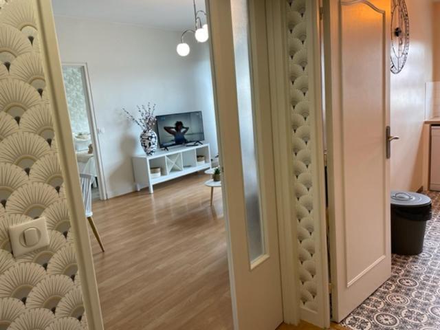 Le 21 Apartment Epernay Exterior photo